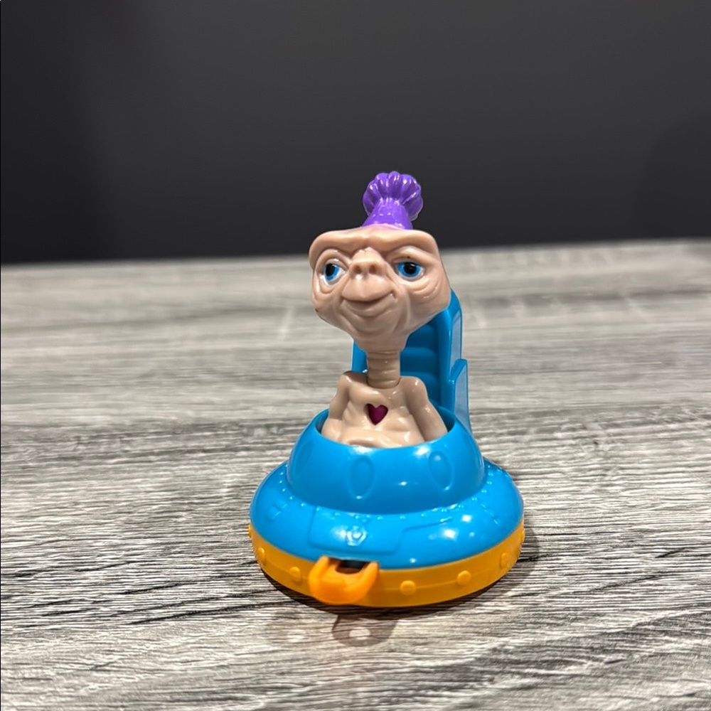 McDonald’s | Happy Birthday #4: E.T. on Spaceship (1994) - Vintage Toy